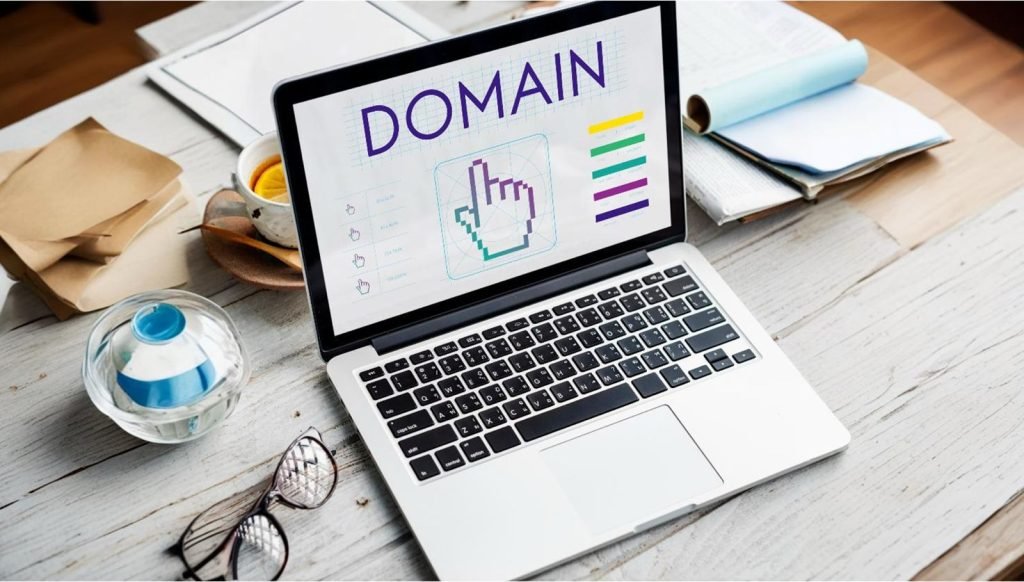Brandable vs Keyword Domains Which Is Better